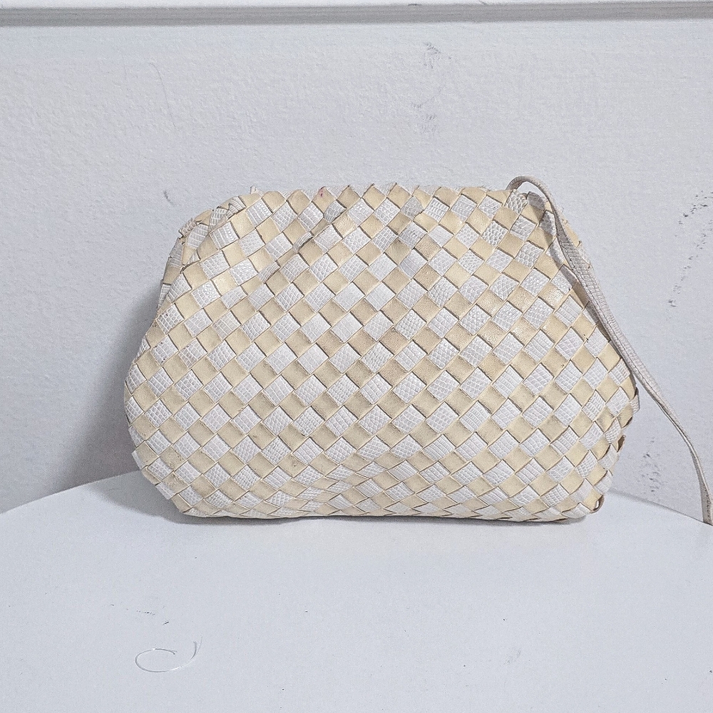 Bottega Veneta vintage woven leather crossbody clutch bag - Picture 3 of 12